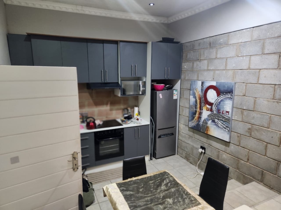 To Let 1 Bedroom Property for Rent in South End Eastern Cape